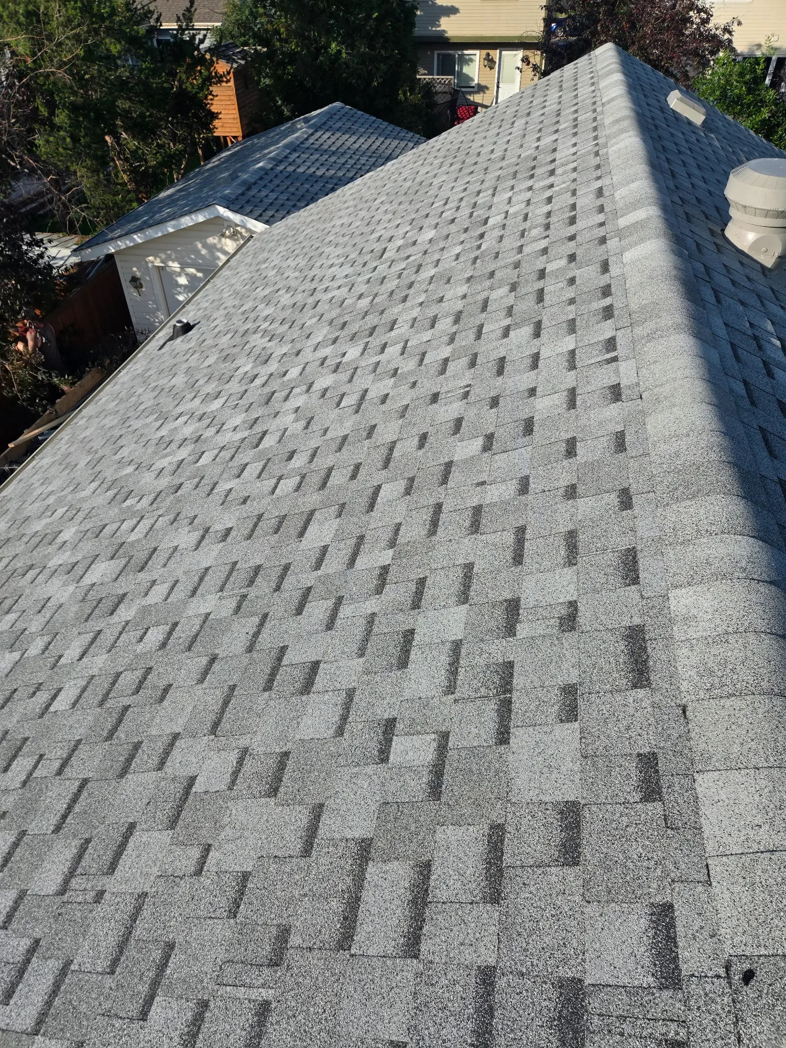 Finished roof ridge